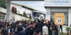 Hendak Audiensi ke PT GSI 2 Sukalarang Sukabumi, Massa FSB Bentrok dengan Warga