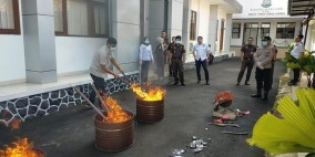 Sudah Inkracht, Barang Bukti 73 Perkara Periode 1 Januari-30 April 2025 Dimusnahkan Kejari Kabupaten Sukabumi
