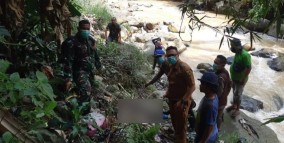 Sempat Diduga Boneka, Mayat Lelaki Tanpa Identitas Ditemukan Pemulung di Bawah Jembatan Sekarwangi Sukabumi