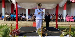 Upacara HUT RI ke-80 di Cibadak Sukabumi, Camat Mulyadi: “Tugas Kita Merawat Kemerdekaan dengan Karya Positif”