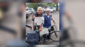 Ngontel Ngider Tiap Hari dengan Enteng, Koran Masih Punya Pembaca Setia di Bandung Berkat Pak Ateng