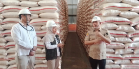 Tinjau Gudang Bulog Sukabumi, Hergun: “Kekhawatiran soal Ketersediaan Beras Tidak Terbukti”