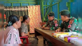 HUT Ke-64, Satgas Pamtas RI-MLY Yonarmed 13/Nanggala/1/1 Kostrad Gandeng Puskesmas Badau Gelar Baksos Khitanan Massal dan Pengobatan Gratis bagi Warga Desa Pulau Majang Kalbar