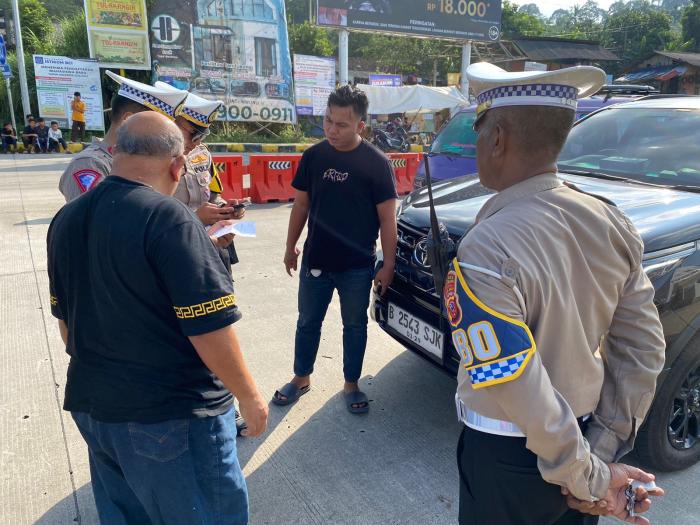 Jelang Libur Idul Adha, Polisi dan Dishub Gelar Ramcek di Parungkuda Sukabumi: 20-an Kendaraan Ditilang
