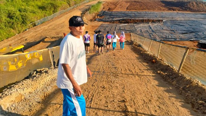 Minggu Pagi, Lokasi Proyek Tol Bocimi Seksi 3 Sukabumi Dipadati Kegiatan Olahraga Warga