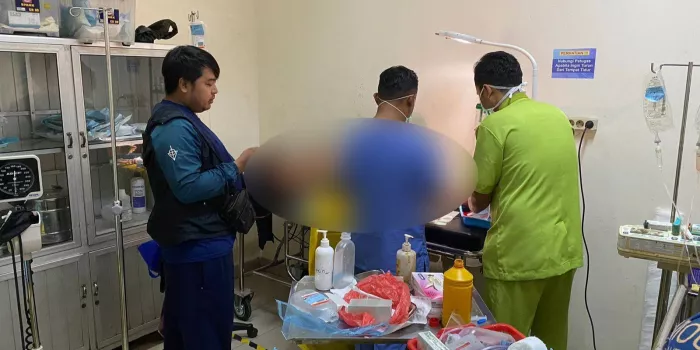 Tabrakan Beruntun 3 Kendaraan di Jalan Raya Parungkuda-Sukabumi, Lelaki Pengendara Sepeda Motor Terluka Berat