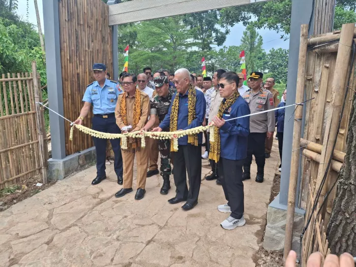 Resmikan Kampung Ikan Damandiri di Tanjungwangi Subang, Kang Akur: “Jadi Edu-Wisata Belajar Teknologi Bioflok"