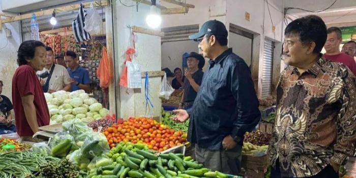 Jelang Nataru, Bupati Sukabumi Pantau Ketersediaan Bahan Pokok dan Instruksikan Jajaran Siaga Bencana