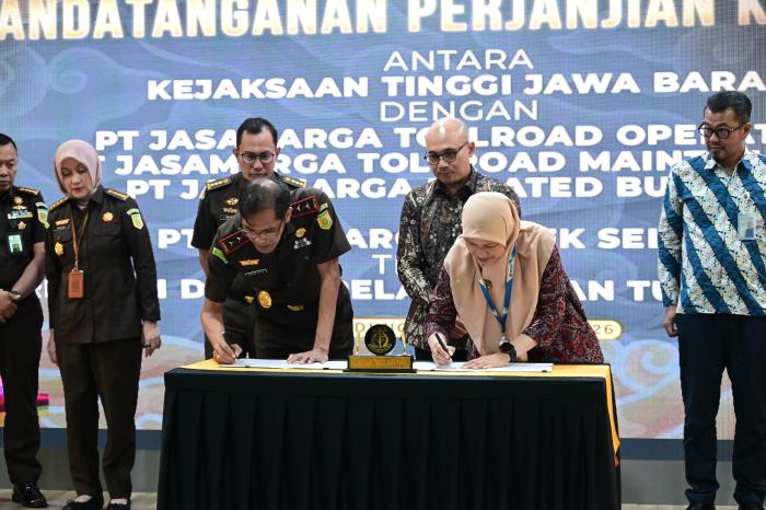 Koordinasi Pelaksanaan Tugas dan Fungsi, Kajati Jabar Tandatangani Perjanjian Kerjasama dengan PT Jasa Marga