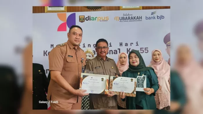 Raih 2 Gelar Juara 1 di Ajang AAI Award 2026, Kepala Bapenda Sukabumi Apresiasi Seluruh Pegawai yang Sudah Bekerja Keras dalam Pengelolaan Arsip
